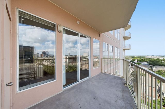 3505 Sage Road 1003, Houston, TX 77056