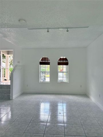 5200 NW 109th Ave 5, Doral, FL 33178