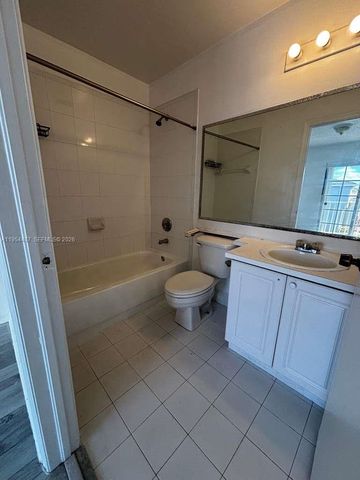 5200 NW 109th Ave 5, Doral, FL 33178