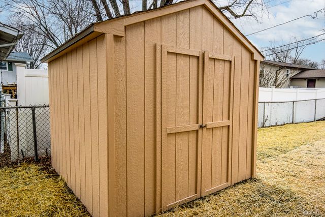 15118 Hillside Avenue, Oak Forest, IL 60452