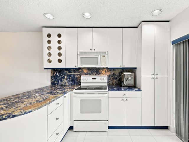 626 Mariners Way, Boynton Beach, FL 33435
