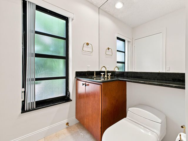 626 Mariners Way, Boynton Beach, FL 33435
