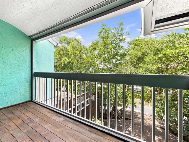 626 Mariners Way, Boynton Beach, FL 33435