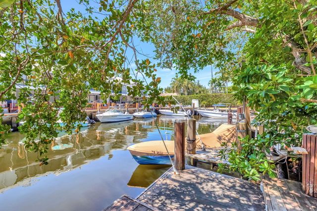 626 Mariners Way, Boynton Beach, FL 33435