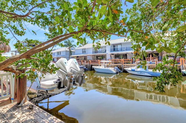 626 Mariners Way, Boynton Beach, FL 33435