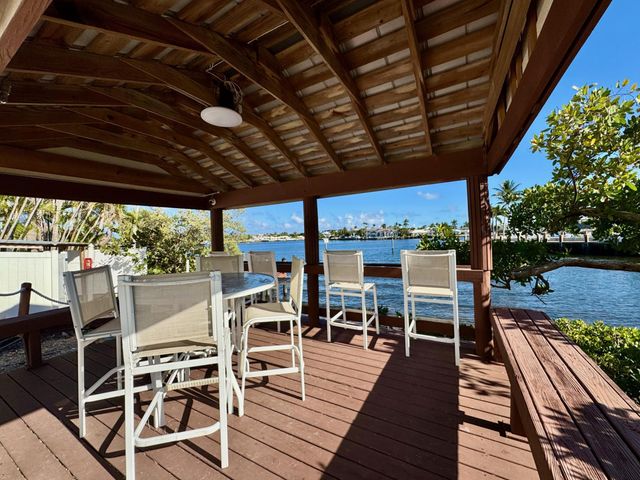 626 Mariners Way, Boynton Beach, FL 33435