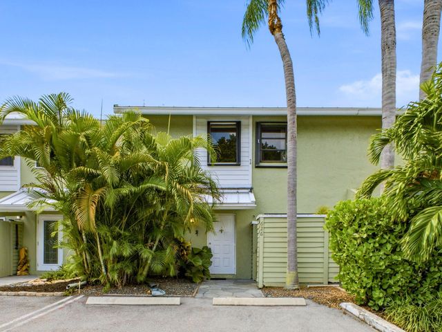 626 Mariners Way, Boynton Beach, FL 33435