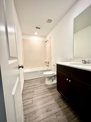 3221 Coyote Way, Mckinney, TX 75071