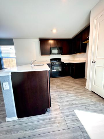 3221 Coyote Way, Mckinney, TX 75071