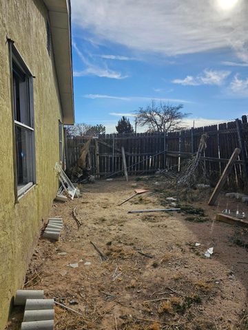 10613 Benavides Road SW, Albuquerque, NM 87121