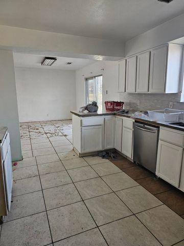 10613 Benavides Road SW, Albuquerque, NM 87121