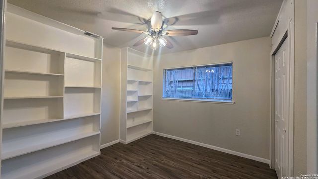 12426 MAGNIFICO ST, San Antonio, TX 78233