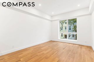 21 Powers Street # 2A, New York City, NY 11211