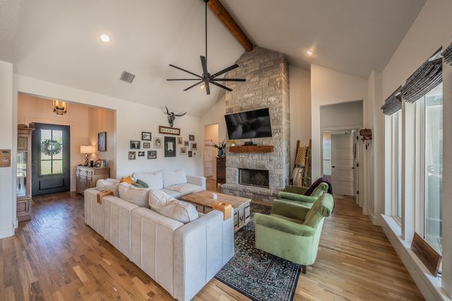 505 N Saddle Horn Court, Weatherford, TX 76087