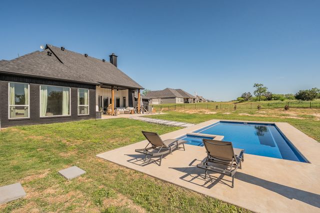 505 N Saddle Horn Court, Weatherford, TX 76087
