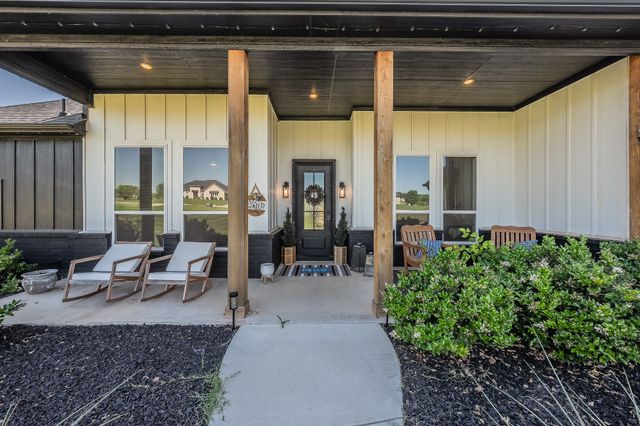 505 N Saddle Horn Court, Weatherford, TX 76087