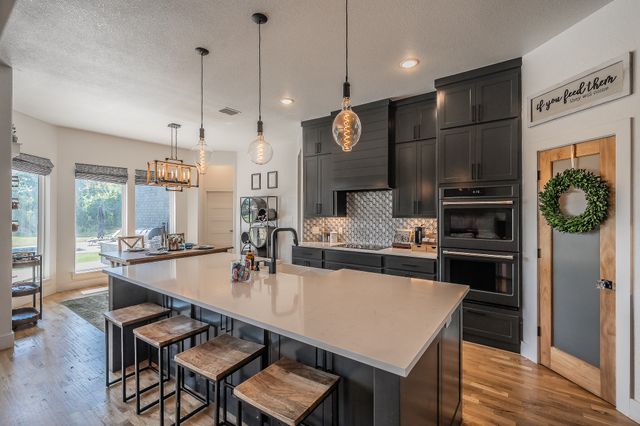 505 N Saddle Horn Court, Weatherford, TX 76087