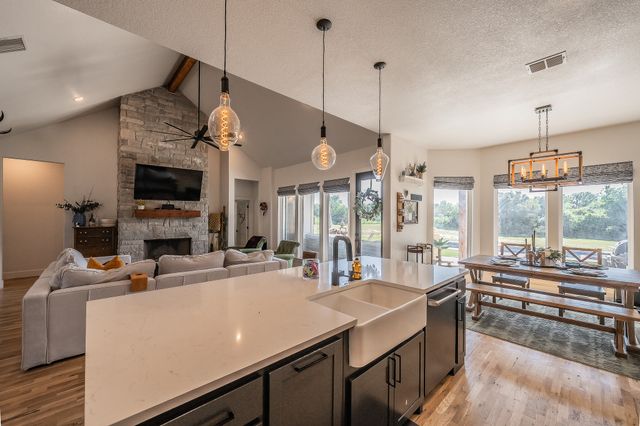 505 N Saddle Horn Court, Weatherford, TX 76087