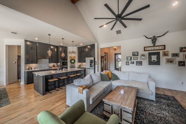 505 N Saddle Horn Court, Weatherford, TX 76087
