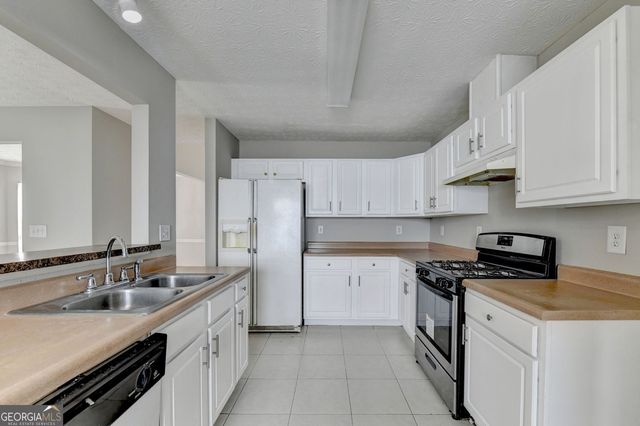2262 Halcyon Way WAY, Lawrenceville, GA 30044
