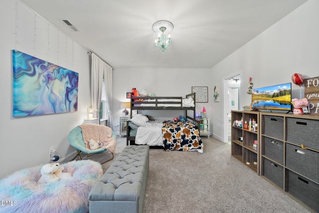 7425 Laurel Crest Drive, Wake Forest, NC 27587
