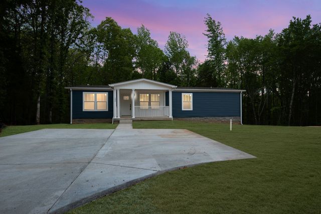 296 E Little Richland Rd, Waverly, TN 37185