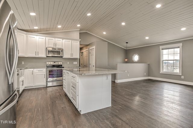 318 Webb Road, Piney Flats, TN 37686