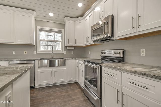 318 Webb Road, Piney Flats, TN 37686