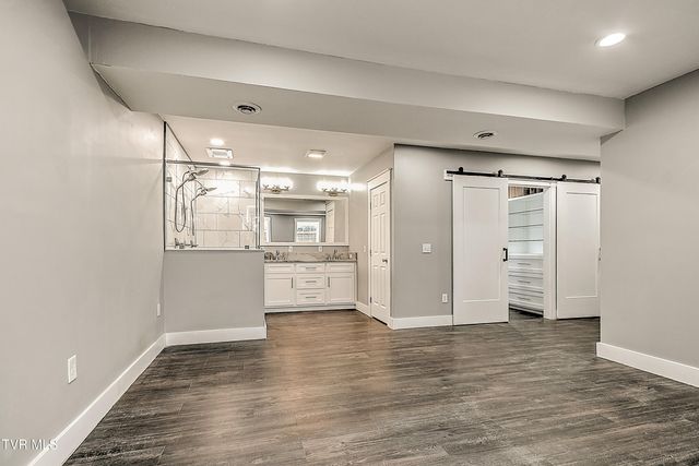 318 Webb Road, Piney Flats, TN 37686