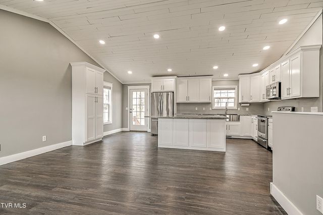 318 Webb Road, Piney Flats, TN 37686