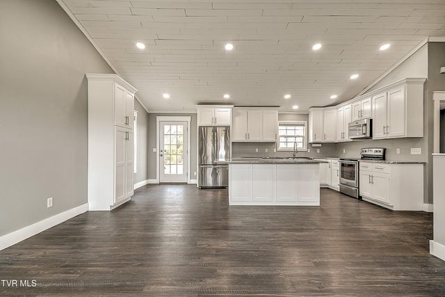 318 Webb Road, Piney Flats, TN 37686