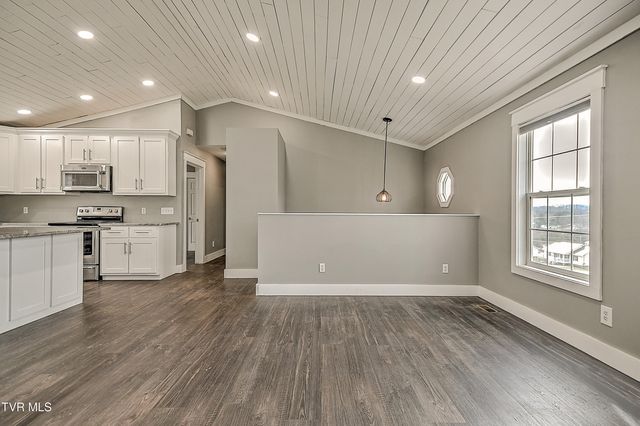 318 Webb Road, Piney Flats, TN 37686