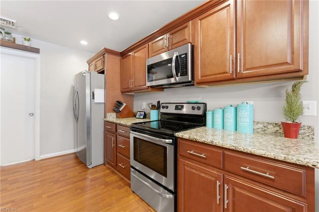 1000 Sherry AVE, Virginia Beach, VA 23464