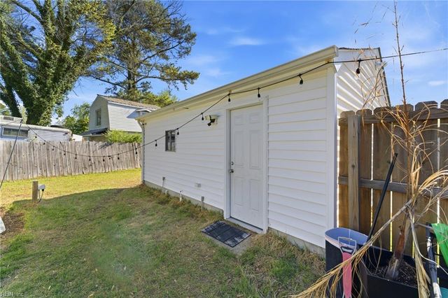 1000 Sherry AVE, Virginia Beach, VA 23464