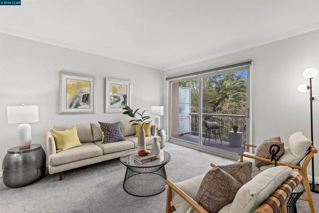 590 El Dorado Ave 214, Oakland, CA 94611