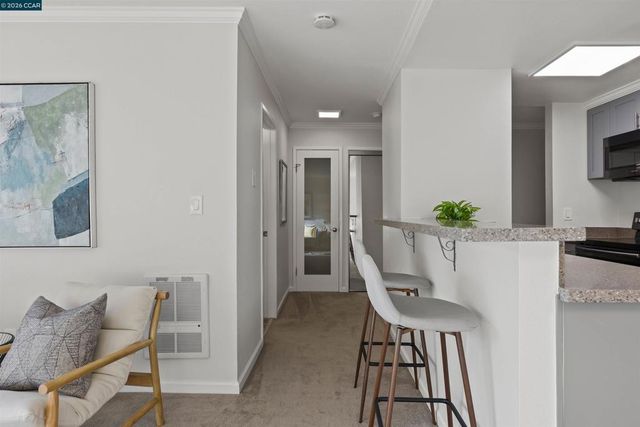 590 El Dorado Ave 214, Oakland, CA 94611