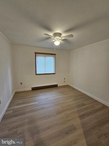 8226 WOODCHUCK CT, East Stroudsburg, PA 18301