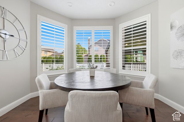 2749 E GLENN ABBEY CIR, Sandy, UT 84093