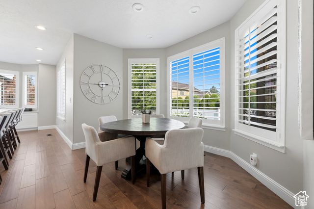 2749 E GLENN ABBEY CIR, Sandy, UT 84093