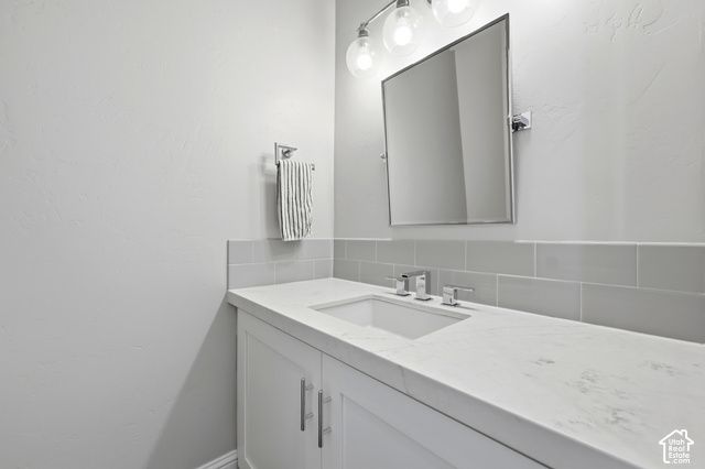 2749 E GLENN ABBEY CIR, Sandy, UT 84093