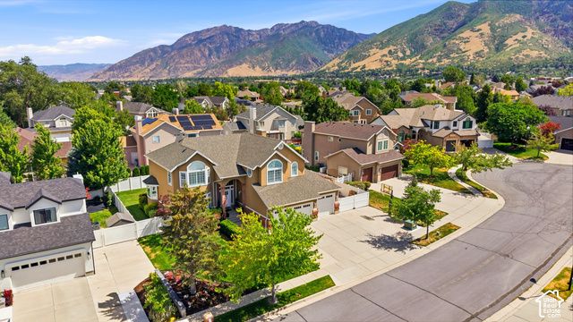 2749 E GLENN ABBEY CIR, Sandy, UT 84093