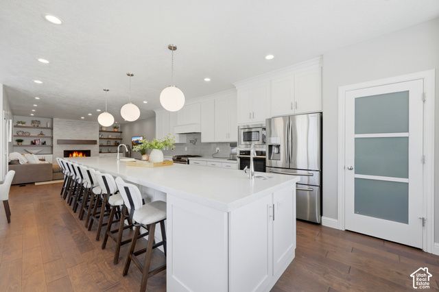 2749 E GLENN ABBEY CIR, Sandy, UT 84093