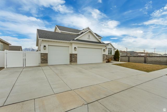 2476 N CIRCLE C WAY, Lehi, UT 84043