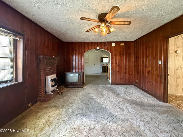 109 Bell Fork Road, Jacksonville, NC 28540