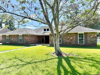 13236 Dorset Ave, Baton Rouge, LA 70818