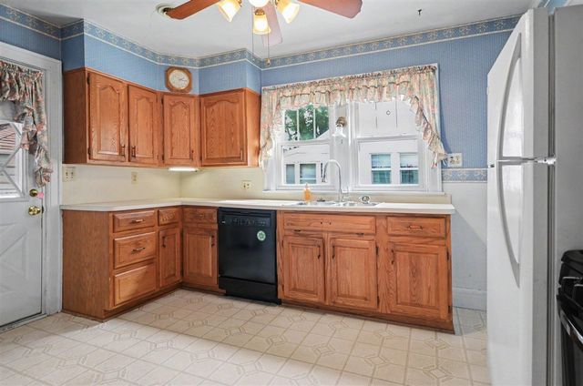 115 Eastman Street, Mount Clemens, MI 48043