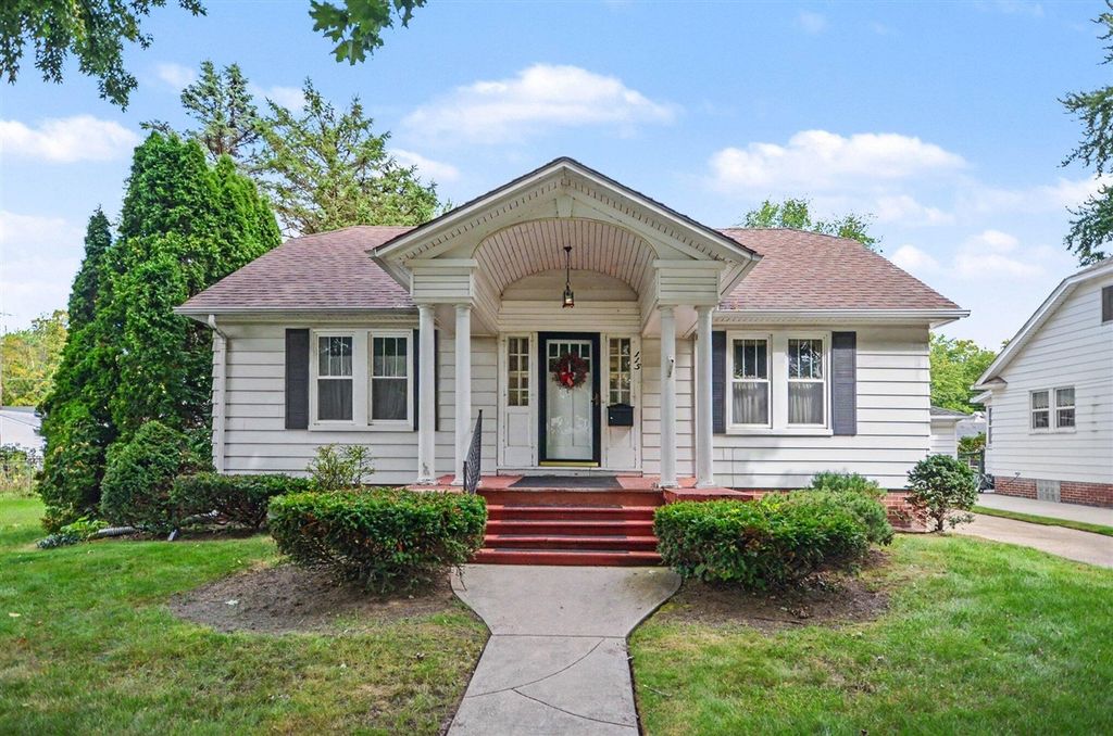 115 Eastman Street, Mount Clemens, MI 48043