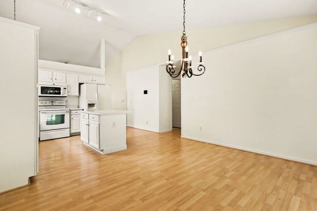 155 Stockbridge Drive, Spartanburg, SC 29301
