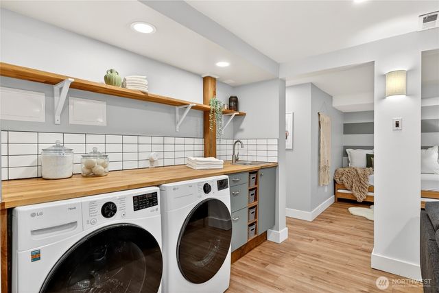 22207 54th Avenue W, Mountlake Terrace, WA 98043