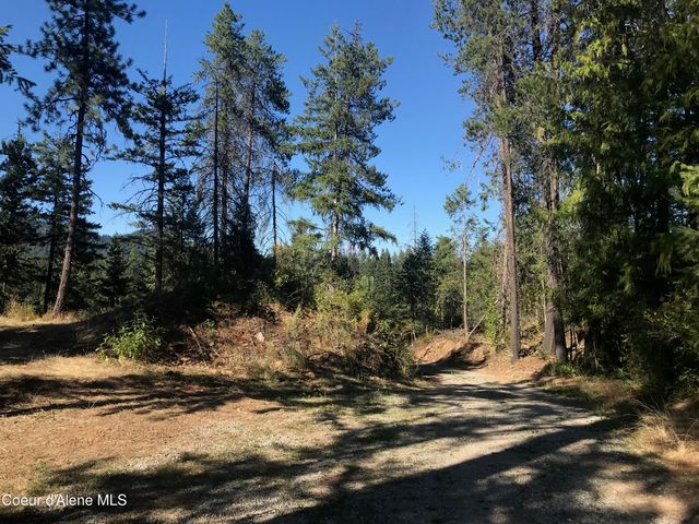 7460 W CHANNEL LN, Rathdrum, ID 83858
